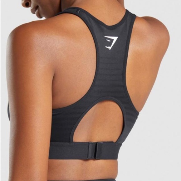 Women’s Black GymShark Sports Bra Size M. - Picture 10 of 11